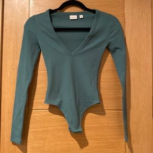 Aritzia Babaton green bodysuit